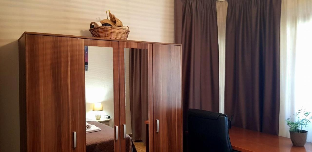 Nea Peramos Large Apartment Near The Beach מראה חיצוני תמונה