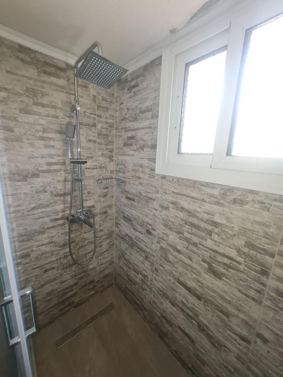 Nea Peramos Large Apartment Near The Beach מראה חיצוני תמונה