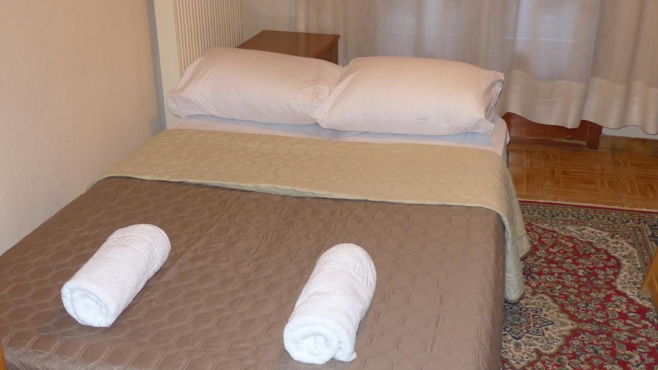 Nea Peramos Large Apartment Near The Beach מראה חיצוני תמונה